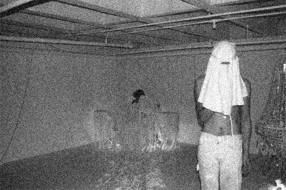 Terence KOH performance photo by Dean Sameshima