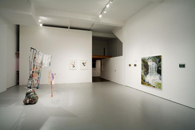 Dan ATTOE Installation View