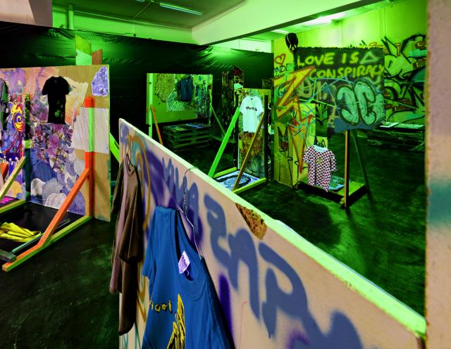 DADDY Installation View, 2009